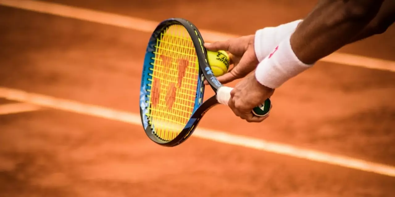 Warum haben Tennisspieler so viele Pausen zwischen den Spielen?